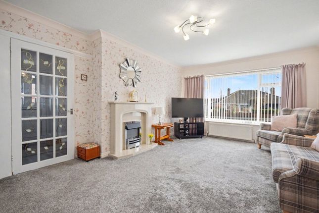 58, Thornes Moor Drive, West Yorkshire photo 3