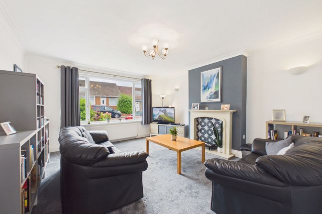 9 Birchfield Gardens, Gateshead photo 3