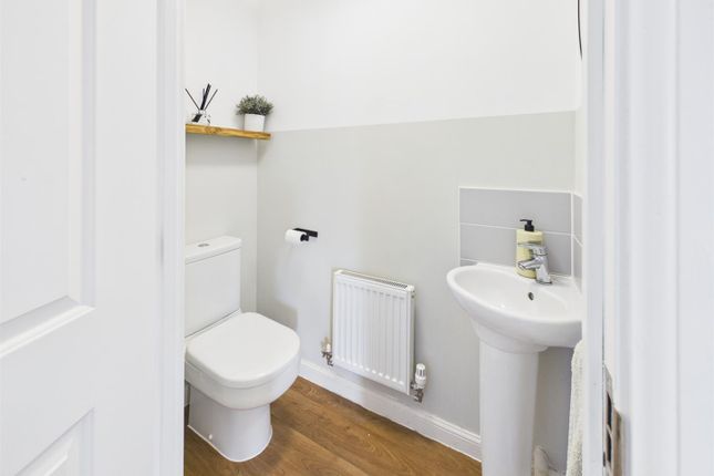 66, Bryn Uchaf, Llanelli photo 4