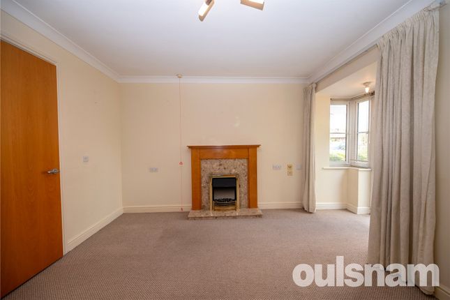 21, Michael Blanning Place, Balsall Common photo 2