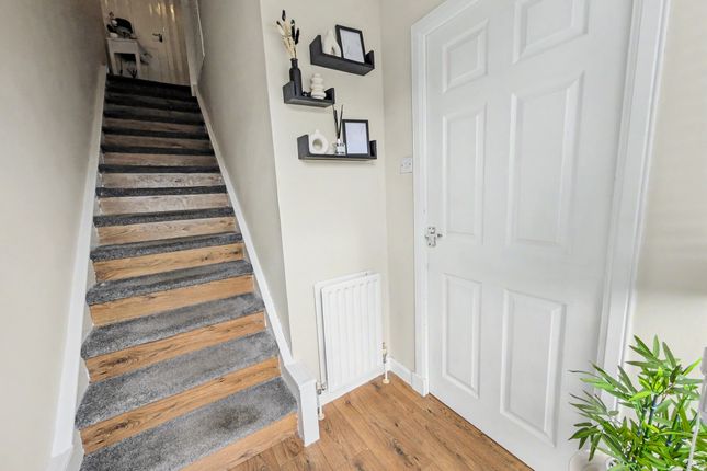 22, Mayfield Crescent, Stevenston photo 2