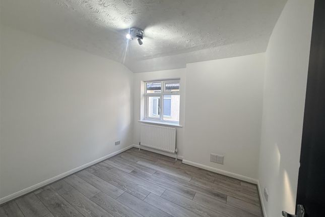 Flat F, 9, Grenfell Road, Mitcham photo 5