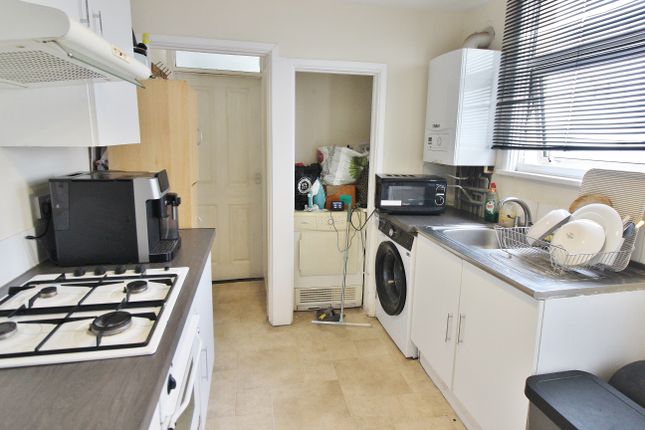 55, Lower Derby Road, Portsmouth photo 4