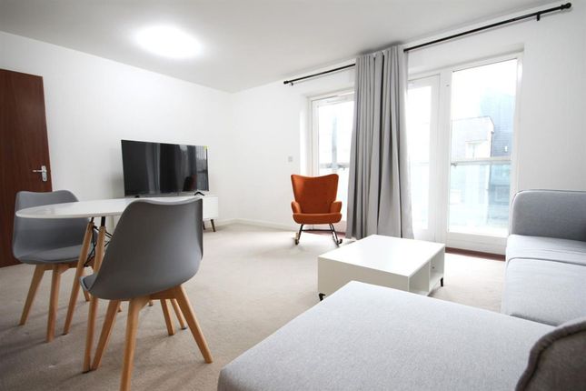 Flat 109, Samuel Garside House, Barking photo 4
