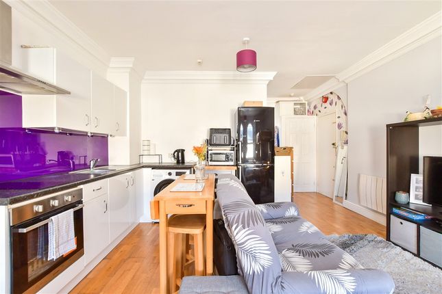 Farncombe Road, Worthing photo 4