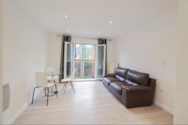 Flat to rent in Conisbrough Keep, Coventry