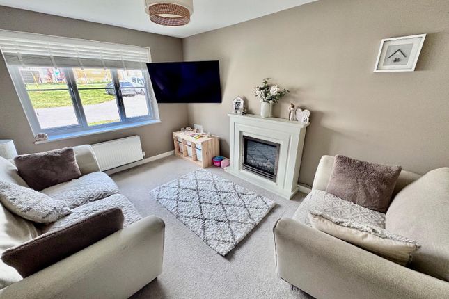 19, Burdon Avenue, Middlesbrough photo 3