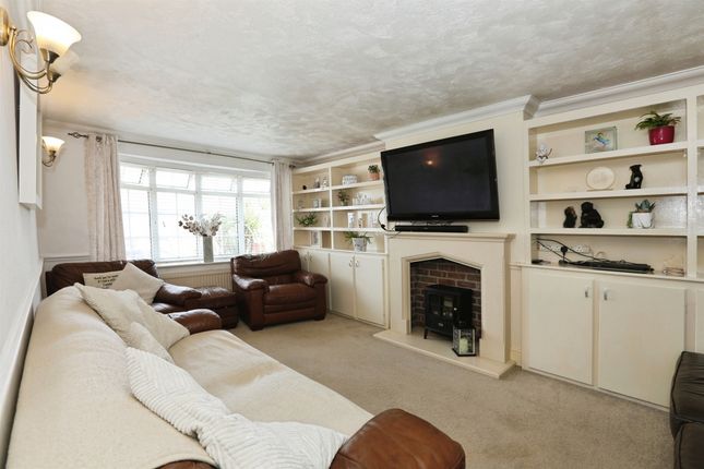 21, Merlin Way, EAST GRINSTEAD photo 4