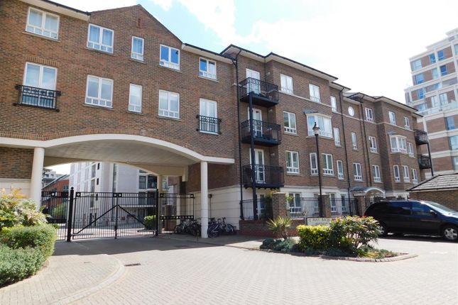Flat for sale in May Bate Avenue, Kingston Upon Thames