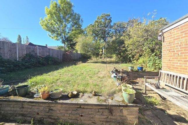 63, Anglesmede Crescent, Pinner photo 4