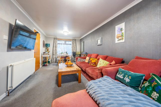 3, Sandeman Court, Perth photo 3