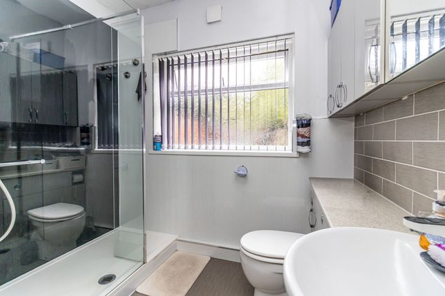 3 Eastfield Road, Southsea photo 4