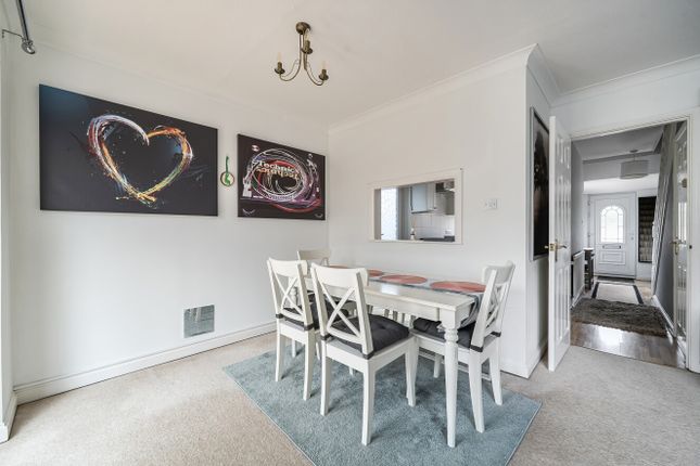 6, Chaucer Close, Winchester photo 3