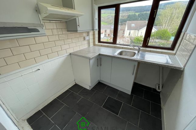 Terraced house to rent in High Street, Mountain Ash