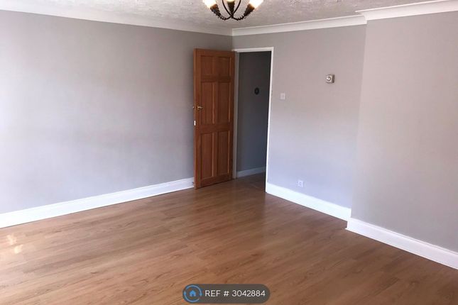 Launcelot Close, King Arthurs Way, Andover photo 3