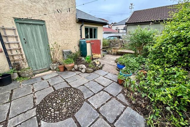 End terrace house for sale in Horsecastle Close, Yatton, Bristol