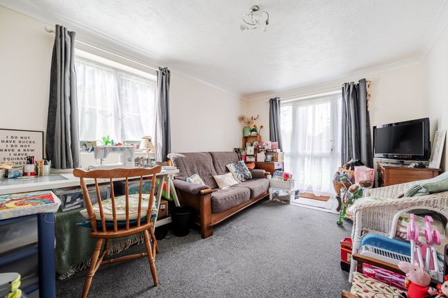 Flat 7, Thornton Court Guildford Road, Littlehampton photo 2