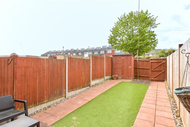 Fulmar Road Strood, Rochester photo 2