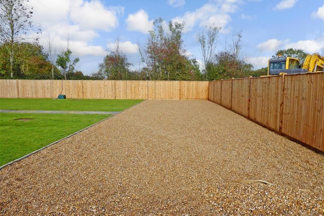 9 Ridings Barn, Loxwood Road, Cranleigh photo 4