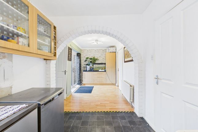 48 Clover Hill, Newcastle Upon Tyne photo 3
