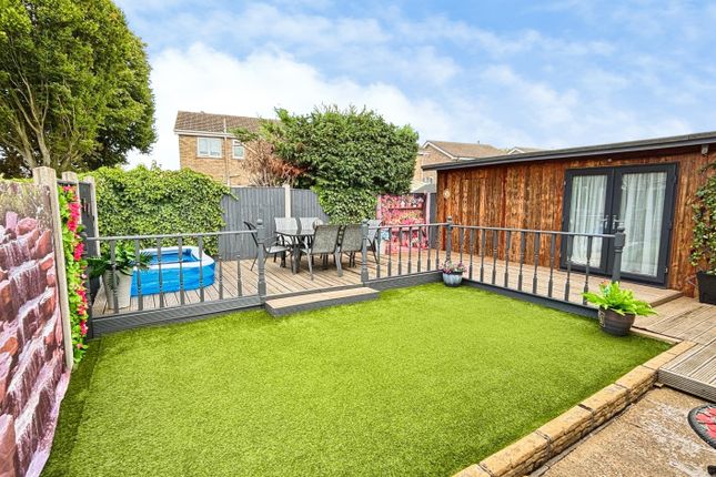 25, Carral Close, Lincoln photo 4
