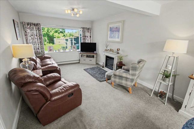 6, Cedar Avenue, Nottingham photo 5