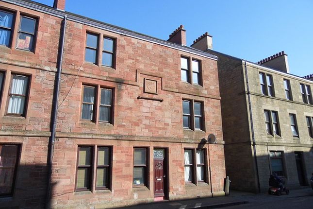 Flat to rent in Victoria Road, Falkirk