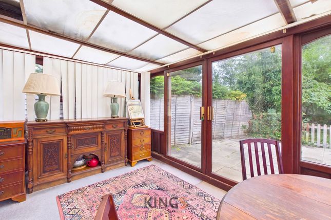 83, Dugdale Hill Lane, Potters Bar photo 3