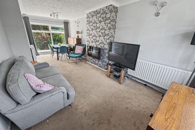 47, Firs Drive, Rugby photo 4