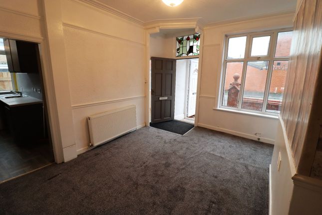 3 Grant Road, Blackburn photo 5