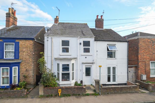 3-bed semi-detached on Spring Gardens, Spalding, £130,000