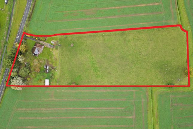 3-bed bungalow on Bishopdyke Road, Selby, £550,000