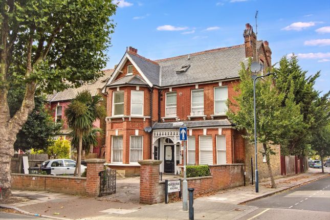2-bed flat on 187E, Walm Lane, London, £291,000