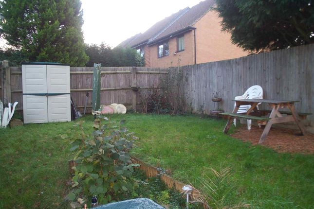 5, Muirfield Close, Ifield West photo 5