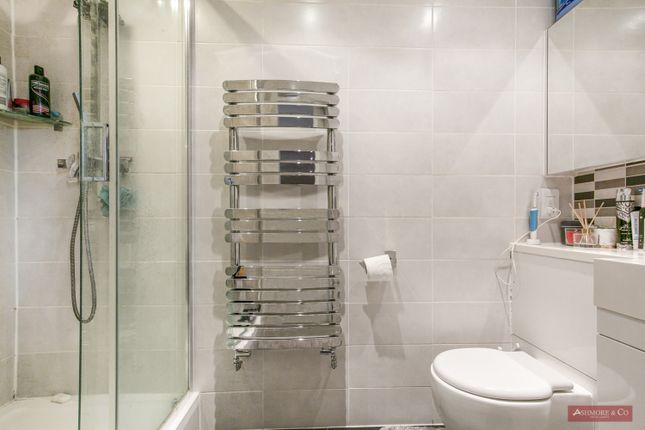 Flat for sale in Sycamore Court, 203 Great North Way, London