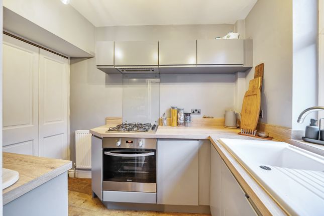 2, Ravenscar Terrace, Leeds photo 2