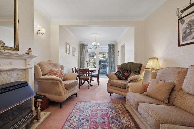 37 Sunset Avenue, London photo 2