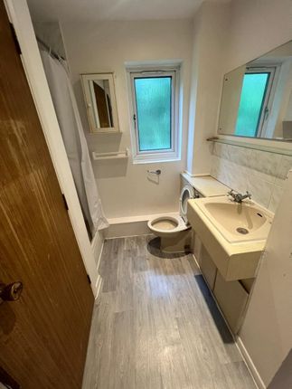 69, Maltby Drive, Enfield photo 4