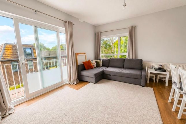 71 Northdown Road, Hatfield photo 2
