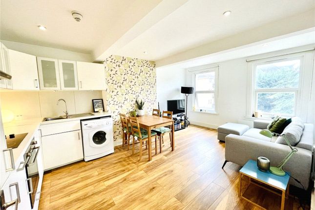 Flat for sale in Coombe Road, Park Hill, East Croydon, Croydon