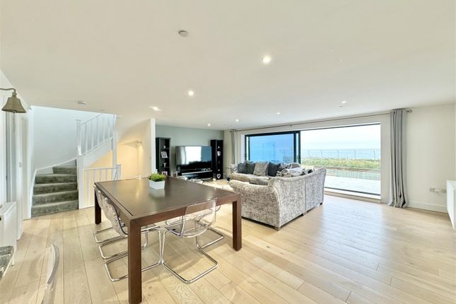 9, Amsterdam Way, St. Leonards-On-Sea photo 3