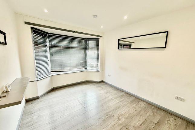 51, Nottingham photo 3