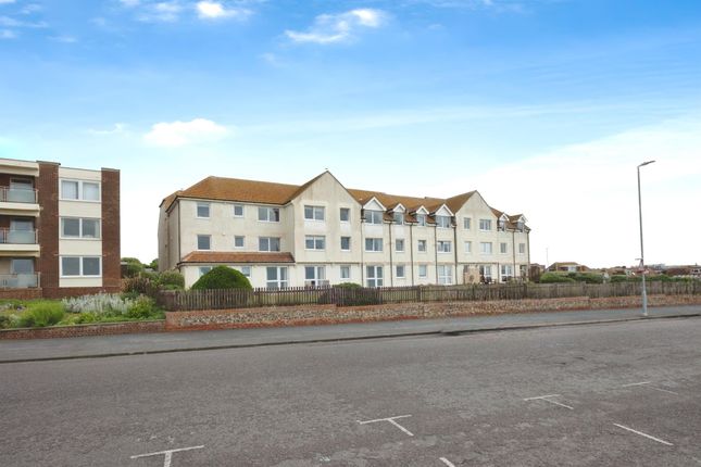 Flat 17, Merryfield Court, Marine Parade, SEAFORD photo 3