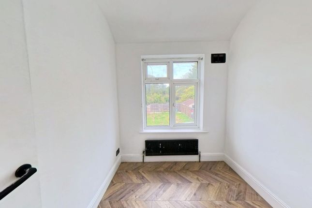 18 Parkside Avenue, Bexleyheath photo 5