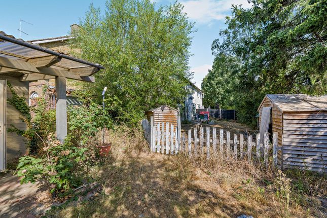 4-bed house on 43, Chippingfield, Harlow, £400,000