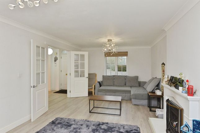3, Tenby Grove, Milton Keynes photo 3
