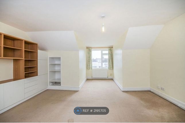 Leigham Court, Clyde Road, Wallington photo 2