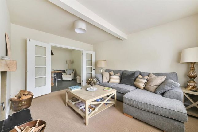3 Heath Farm Cottages, Church Lane, Epsom photo 4