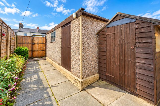 22, Hardman Close, Blackburn photo 4