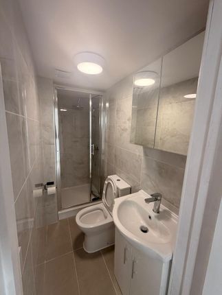 74A, High Street, Waltham Cross photo 3